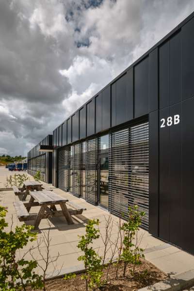 Environmentally friendly logistics building clad with façade cassettes, Hedelandsvej 28B, 2640 Hedehusene, Denmark